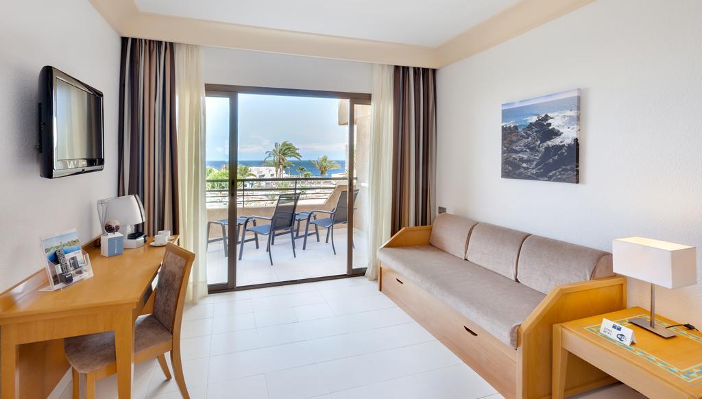Occidental Lanzarote Mar Hotel Costa Teguise Room photo