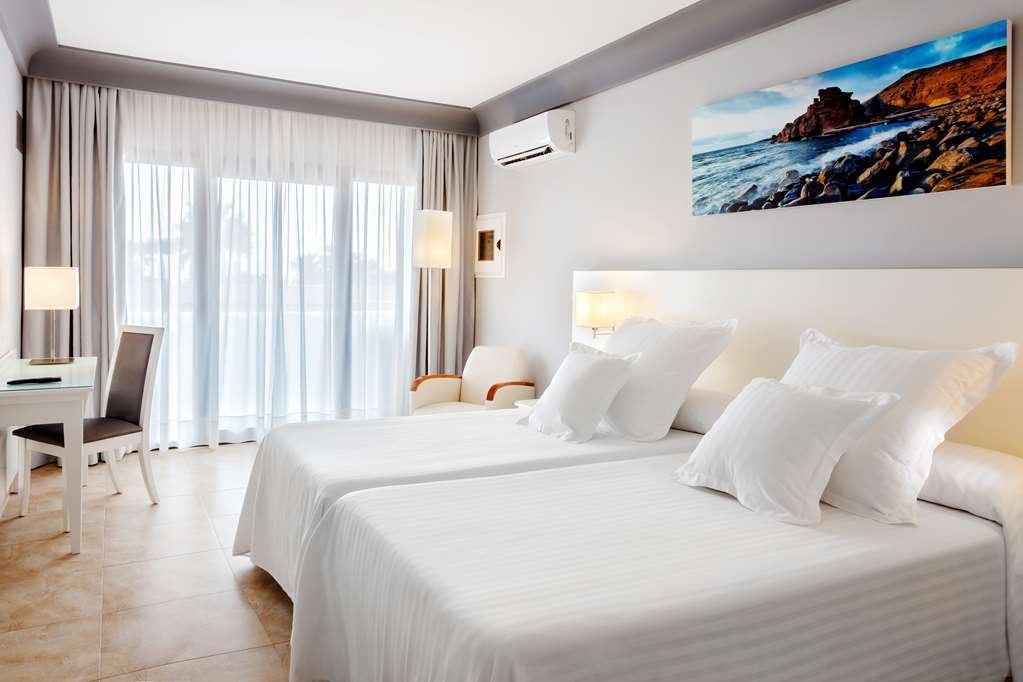 Occidental Lanzarote Mar Hotel Costa Teguise Room photo
